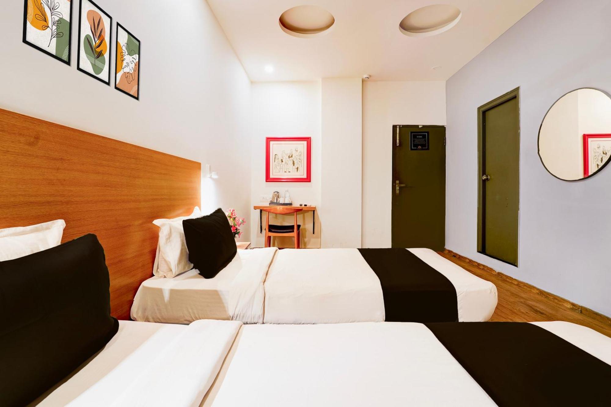 Super Townhouse Jayanagar Hotel Bangalore Bagian luar foto