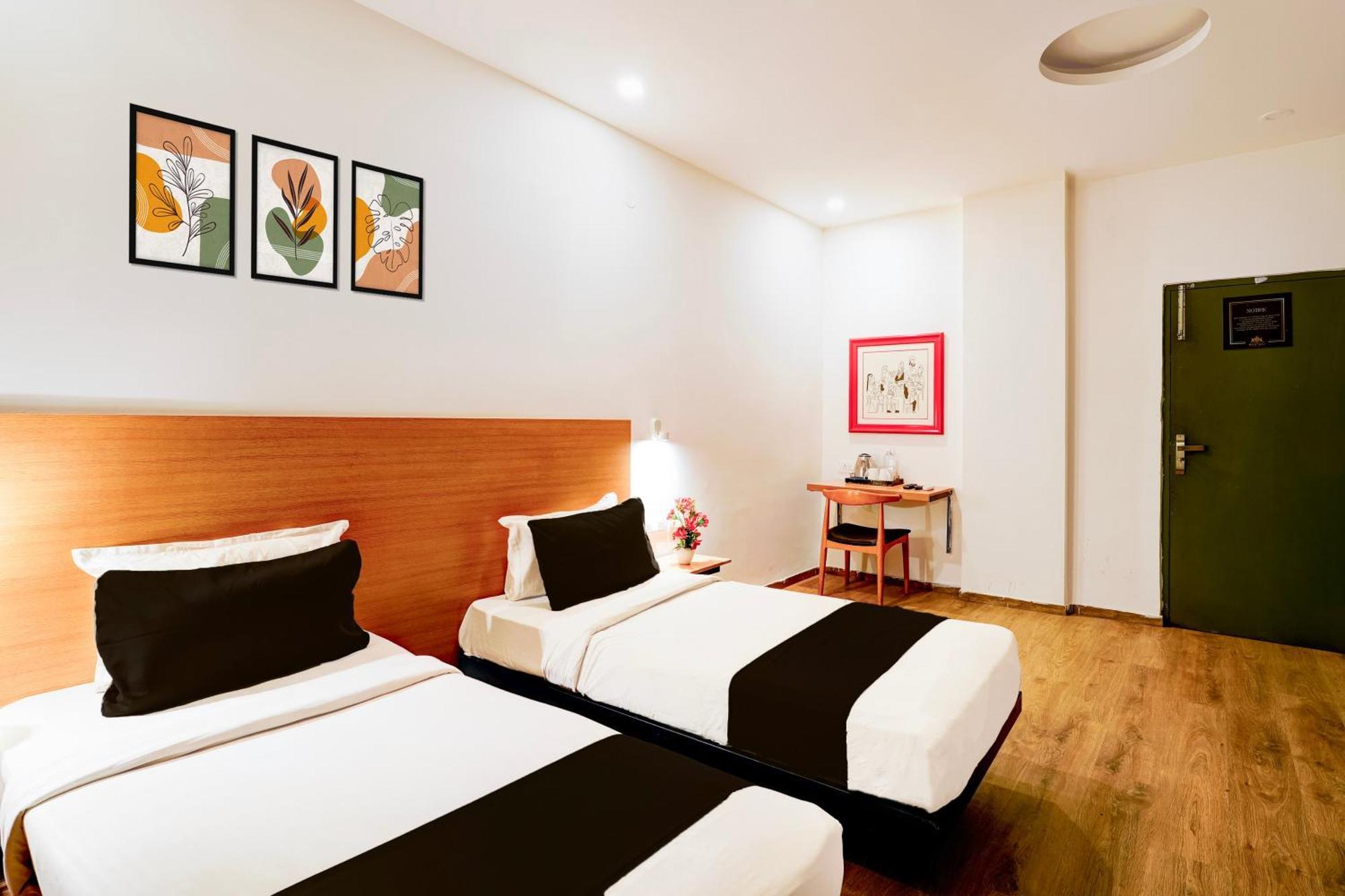 Super Townhouse Jayanagar Hotel Bangalore Bagian luar foto