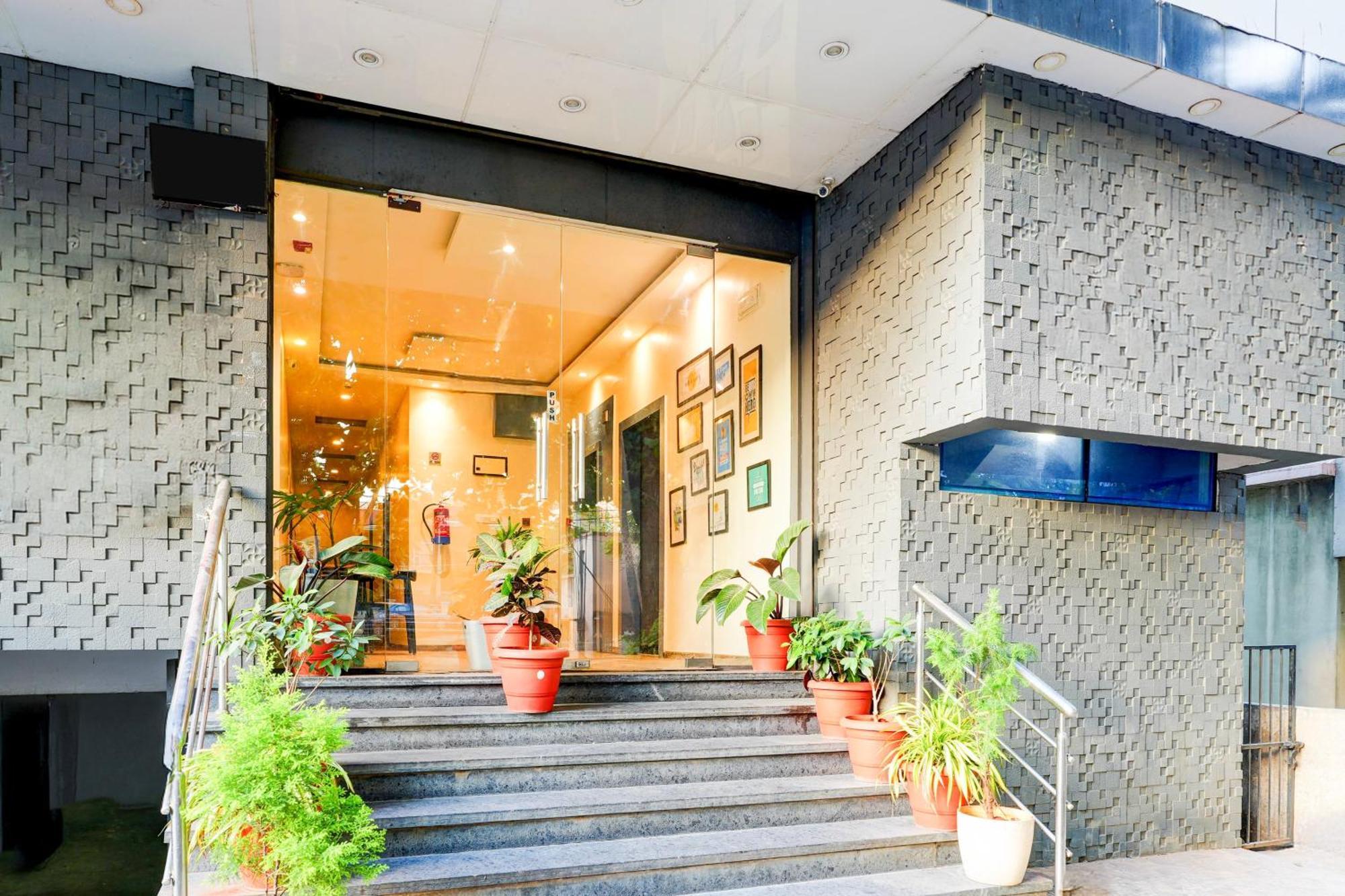 Super Townhouse Jayanagar Hotel Bangalore Bagian luar foto