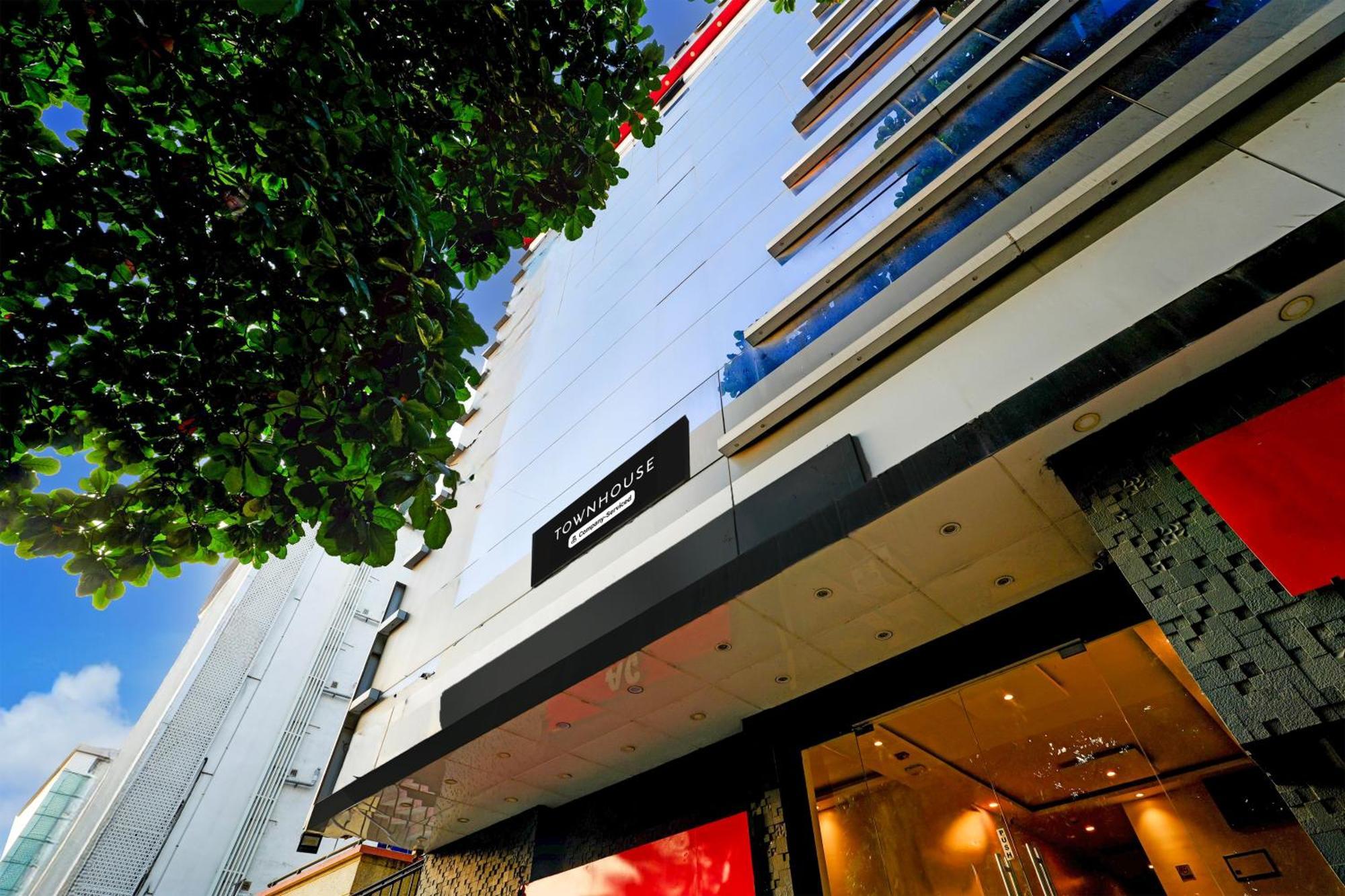 Super Townhouse Jayanagar Hotel Bangalore Bagian luar foto